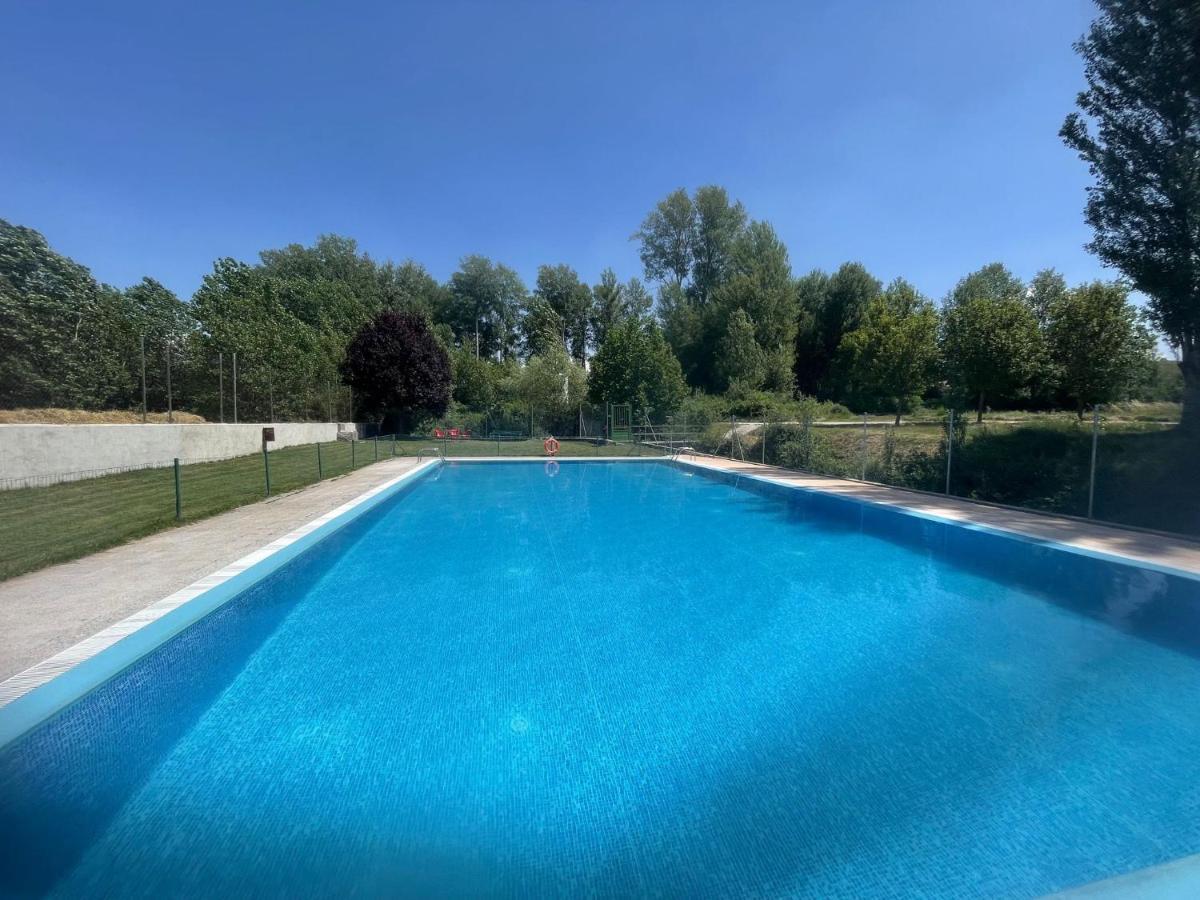 Apartamento Ribera Del Duero Reserva Tubilla del Lago 外观 照片